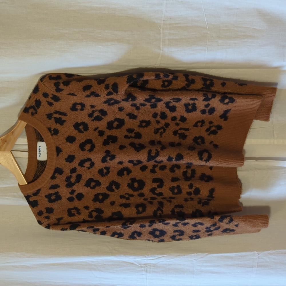 Leopard sweater